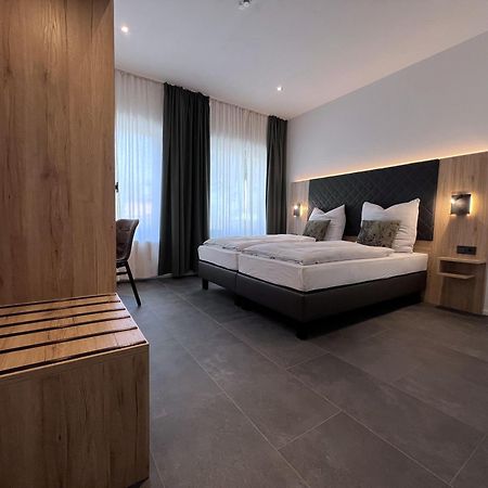 Hotel Haus Kuckenberg à Burscheid Extérieur photo